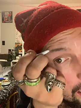 BobbyQ29 online show from November 2025 04:53:01 PM