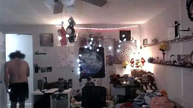 BobbyQ29 online show from January 2026 10:31:02 AM