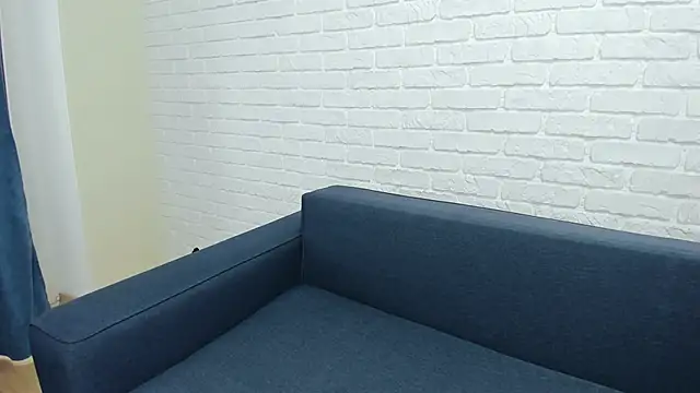 Snapshot of LayaFlow chatting on November 2025 08:59:02 AM LayaFlow online show from November 2025 08:59:02 AM