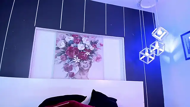 Snapshot of Alexxxholy chatting on December 2024 01:45:02 PM Alexxxholy online show from December 2024 01:45:02 PM