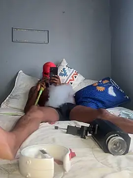 Snapshot of Maskman941 chatting on November 2025 09:48:02 AM Maskman941 online show from November 2025 09:48:02 AM