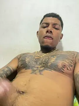 Snapshot of lil_durck777 chatting on February 2025 11:26:01 PM lil durck777 online show from February 2025 11:26:01 PM
