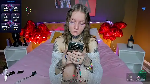 Mary Xextra online show from February 2025 01:13:01 AM