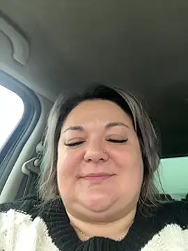 Snapshot of MikyVesela chatting on December 2024 07:49:02 AM MikyVesela online show from December 2024 07:49:02 AM