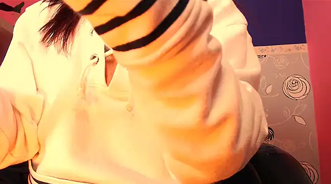 Snapshot of SaraSofia44 chatting on March 2025 09:41:01 AM SaraSofia44 online show from March 2025 09:41:01 AM