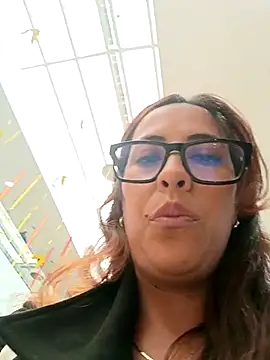 Lena-32 online show from March 2025 06:18:01 PM