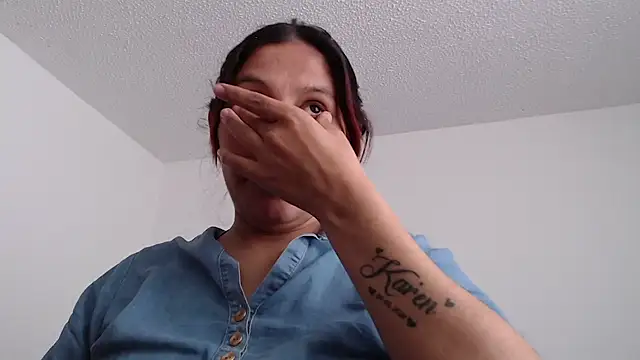 Snapshot of Ashley_A chatting on January 2025 07:17:02 PM Ashley A online show from January 2025 07:17:02 PM