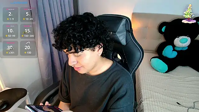 Snapshot of _nickconnor01 chatting on December 2024 11:29:02 PM  nickconnor01 online show from December 2024 11:29:02 PM