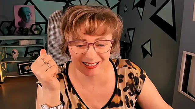 sugar vivien online show from November 2025 01:22:01 PM