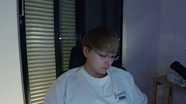 Tkcqcc online show from February 2025 03:59:02 PM