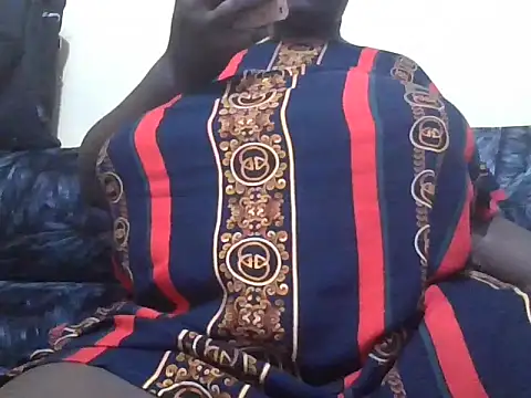 Snapshot of pritty-leila chatting on May 2026 08:26:01 PM pritty-leila online show from May 2026 08:26:01 PM
