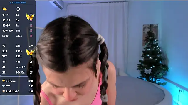 Lil Amelie online show from December 2024 05:03:01 PM