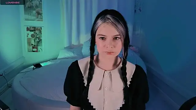 Lil Amelie online show from October 2025 07:31:01 AM