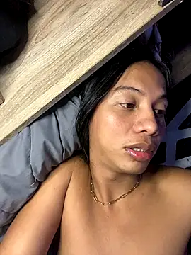 whiteladyboy online show from December 2025 09:51:02 AM