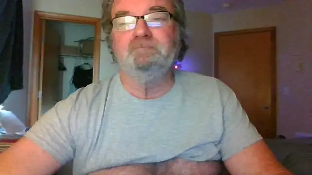 Snapshot of Doherty10 chatting on December 2025 10:04:01 PM Doherty10 online show from December 2025 10:04:01 PM