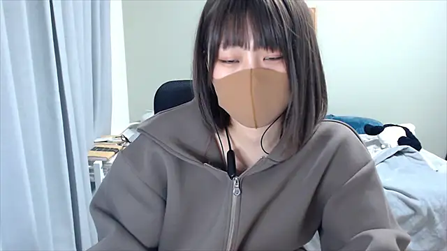 Snapshot of izumi__123 chatting on December 2024 12:22:01 PM izumi 123 online show from December 2024 12:22:01 PM