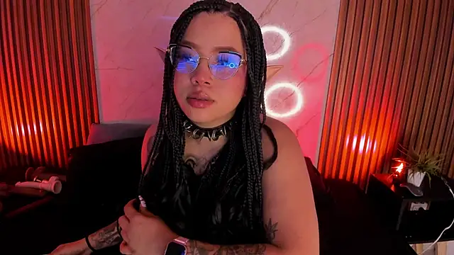 Emiilycollins online show from February 2025 09:33:01 PM