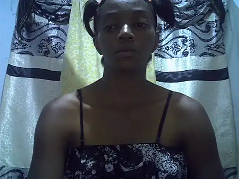 ElianeHot online show from November 2025 07:13:02 PM