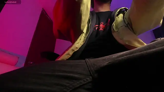 s sven03 online show from December 2025 11:12:02 PM