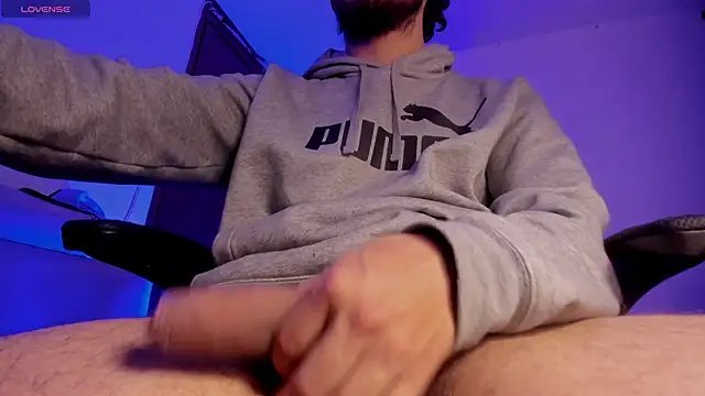 Snapshot of s_sven03 chatting on February 2026 08:08:02 AM s sven03 online show from February 2026 08:08:02 AM