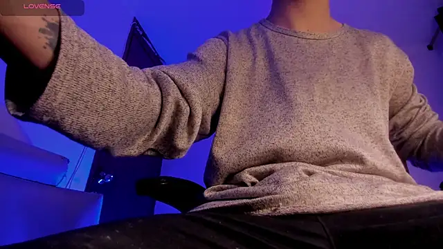 Snapshot of s_sven03 chatting on February 2026 01:46:02 AM s sven03 online show from February 2026 01:46:02 AM