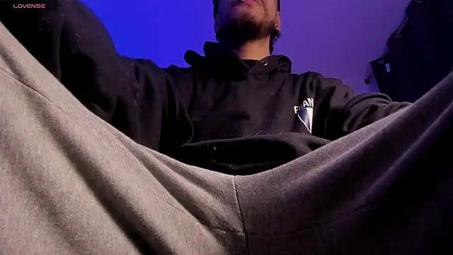 Snapshot of s_sven03 chatting on February 2026 02:42:02 AM s sven03 online show from February 2026 02:42:02 AM