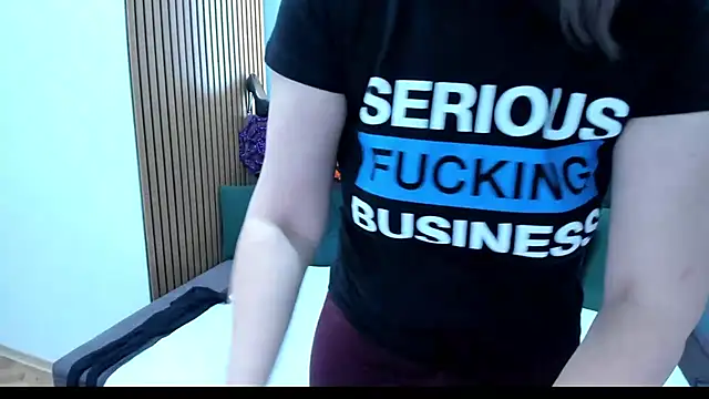 Lilly hott online show from November 2025 07:05:01 PM