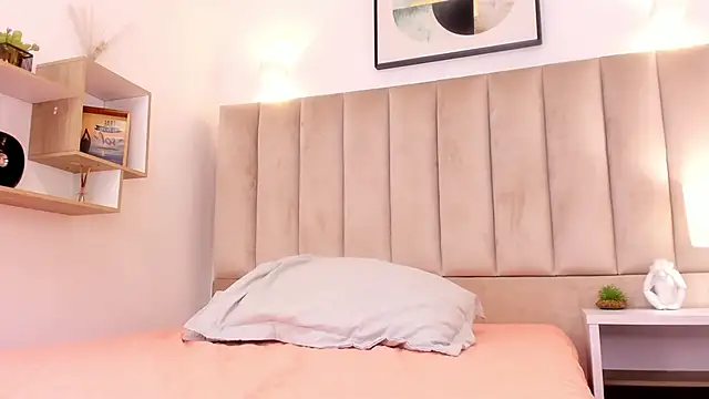 Anniie Queen online show from February 2025 02:18:01 AM