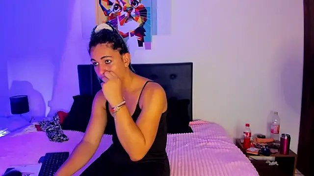 brenda sofia2 online show from October 2025 05:15:02 PM