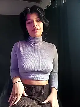 Snapshot of lyzamy_liz chatting on December 2024 06:12:02 PM lyzamy liz online show from December 2024 06:12:02 PM