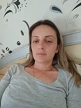 SophyGirl online show from May 2026 12:23:02 PM