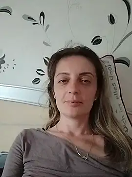 SophyGirl online show from May 2026 01:28:01 PM