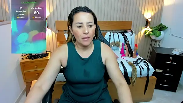 luciana ballesteros  online show from March 2026 02:29:01 PM