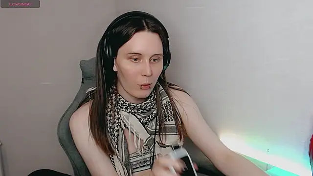 tracy cooper online show from December 2024 04:51:02 AM