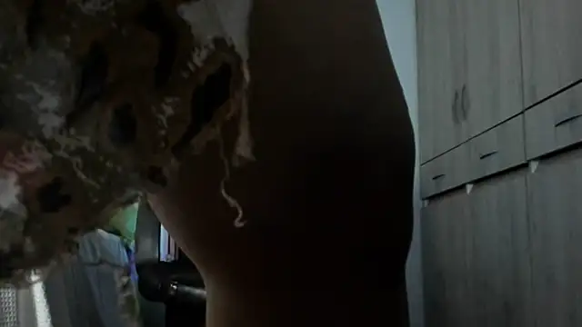 Snapshot of milf_danielaa chatting on December 2024 01:39:02 AM milf danielaa online show from December 2024 01:39:02 AM