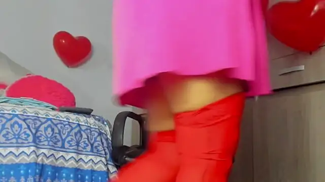 Snapshot of milf_danielaa chatting on February 2025 03:09:02 AM milf danielaa online show from February 2025 03:09:02 AM