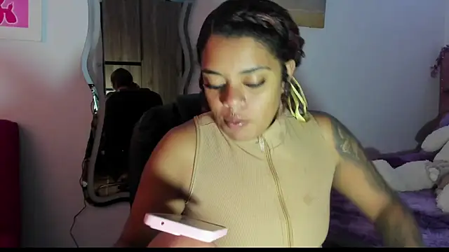 ladyrd1 online show from September 2025 10:20:01 PM