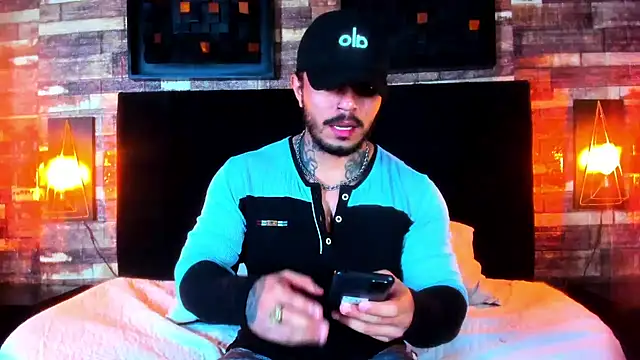 Van Velckan online show from December 2024 05:17:02 AM