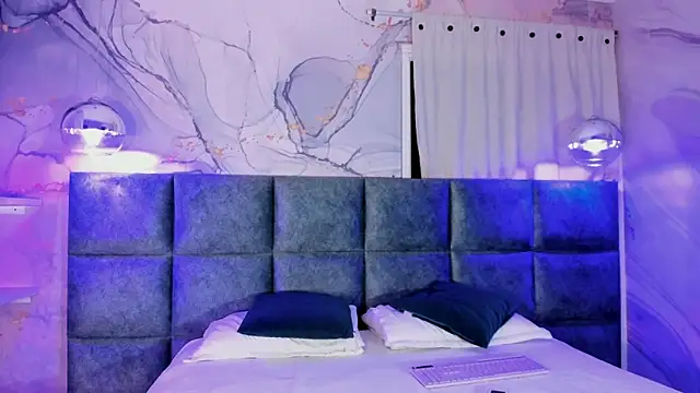 sabrinamilani online show from September 2025 03:17:02 AM