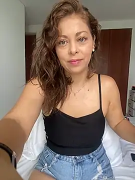 Snapshot of Anto_Naranjo chatting on February 2025 01:10:02 PM Anto Naranjo online show from February 2025 01:10:02 PM