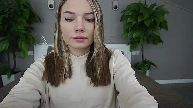 Snapshot of IceDanielles chatting on January 2025 01:47:02 PM IceDanielles online show from January 2025 01:47:02 PM