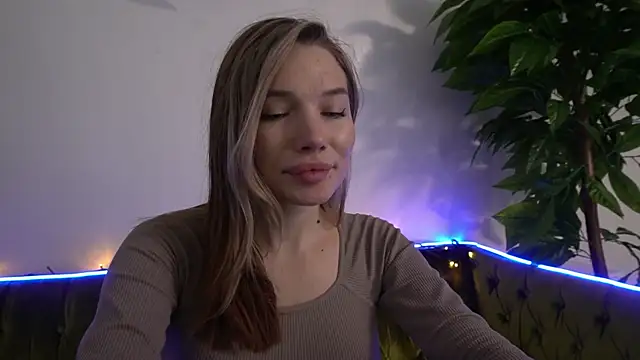 Snapshot of IceDanielles chatting on February 2025 12:39:02 PM IceDanielles online show from February 2025 12:39:02 PM