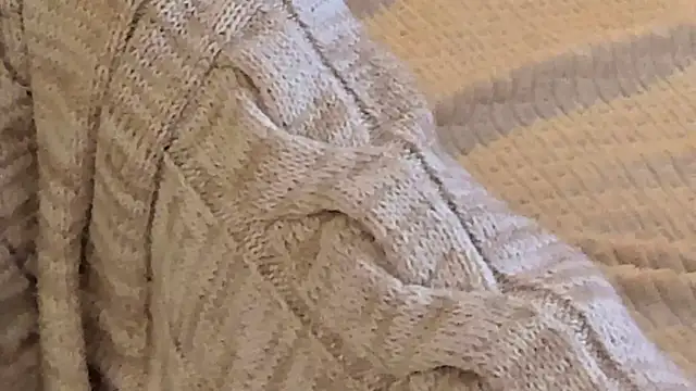 IceDanielles online show from October 2025 01:37:01 PM