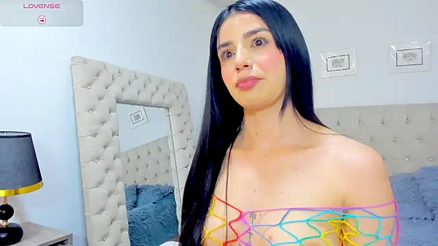 Snapshot of carlaperez_ chatting on June 2026 12:13:01 AM carlaperez online show from June 2026 12:13:01 AM