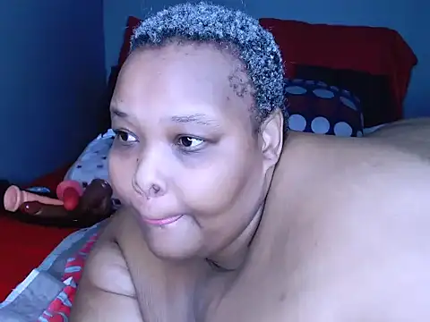 Snapshot of fatafricanqueen chatting on May 2026 08:38:02 PM fatafricanqueen online show from May 2026 08:38:02 PM