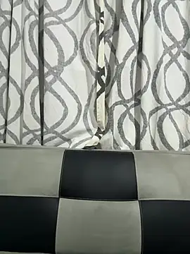 ZUCAAT online show from February 2025 02:47:02 AM