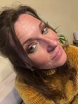 Lwhite1 online show from February 2026 04:43:01 PM