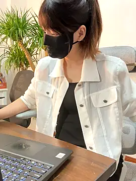 Annabody online show from November 2025 08:36:02 AM