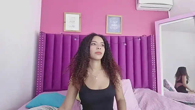 littleebonny online show from December 2025 12:44:02 PM