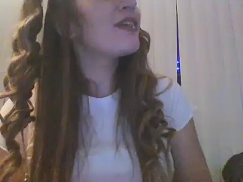 halobabe7620 online show from December 2024 11:15:02 AM